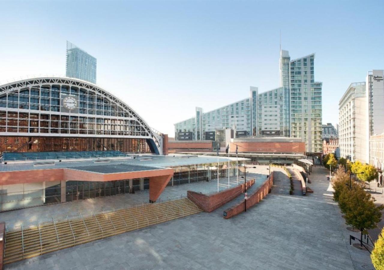 The Middlewood Plaza Suite - By Parydise Properties - Business Or Leisure Stays, Central Location, Sleeps 4, Salford 曼彻斯特 外观 照片