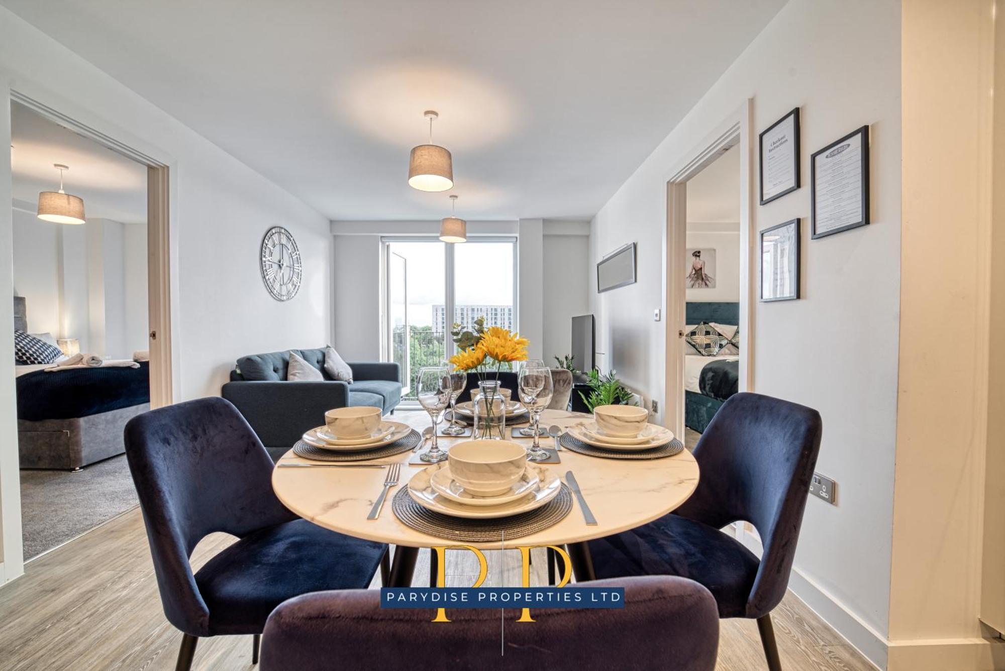 The Middlewood Plaza Suite - By Parydise Properties - Business Or Leisure Stays, Central Location, Sleeps 4, Salford 曼彻斯特 外观 照片