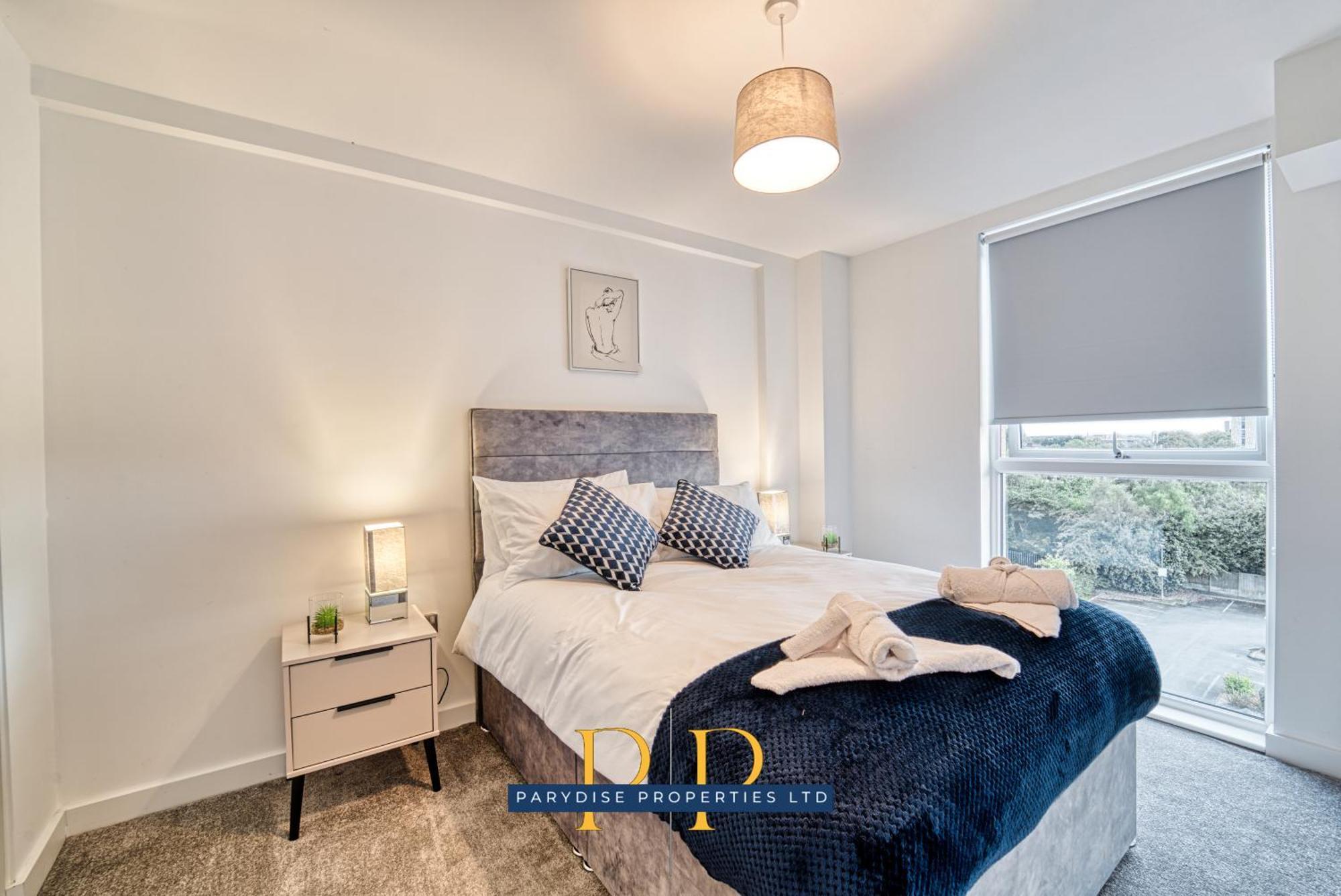 The Middlewood Plaza Suite - By Parydise Properties - Business Or Leisure Stays, Central Location, Sleeps 4, Salford 曼彻斯特 外观 照片