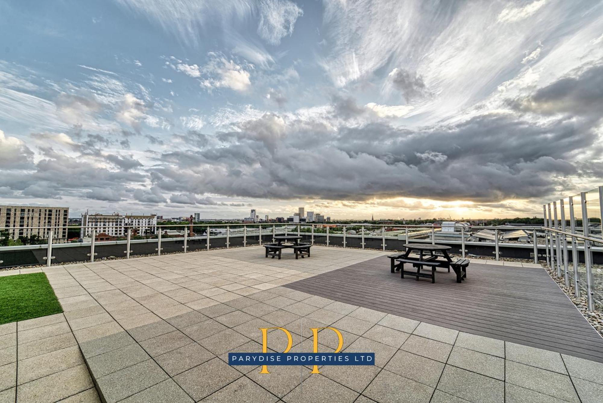 The Middlewood Plaza Suite - By Parydise Properties - Business Or Leisure Stays, Central Location, Sleeps 4, Salford 曼彻斯特 外观 照片