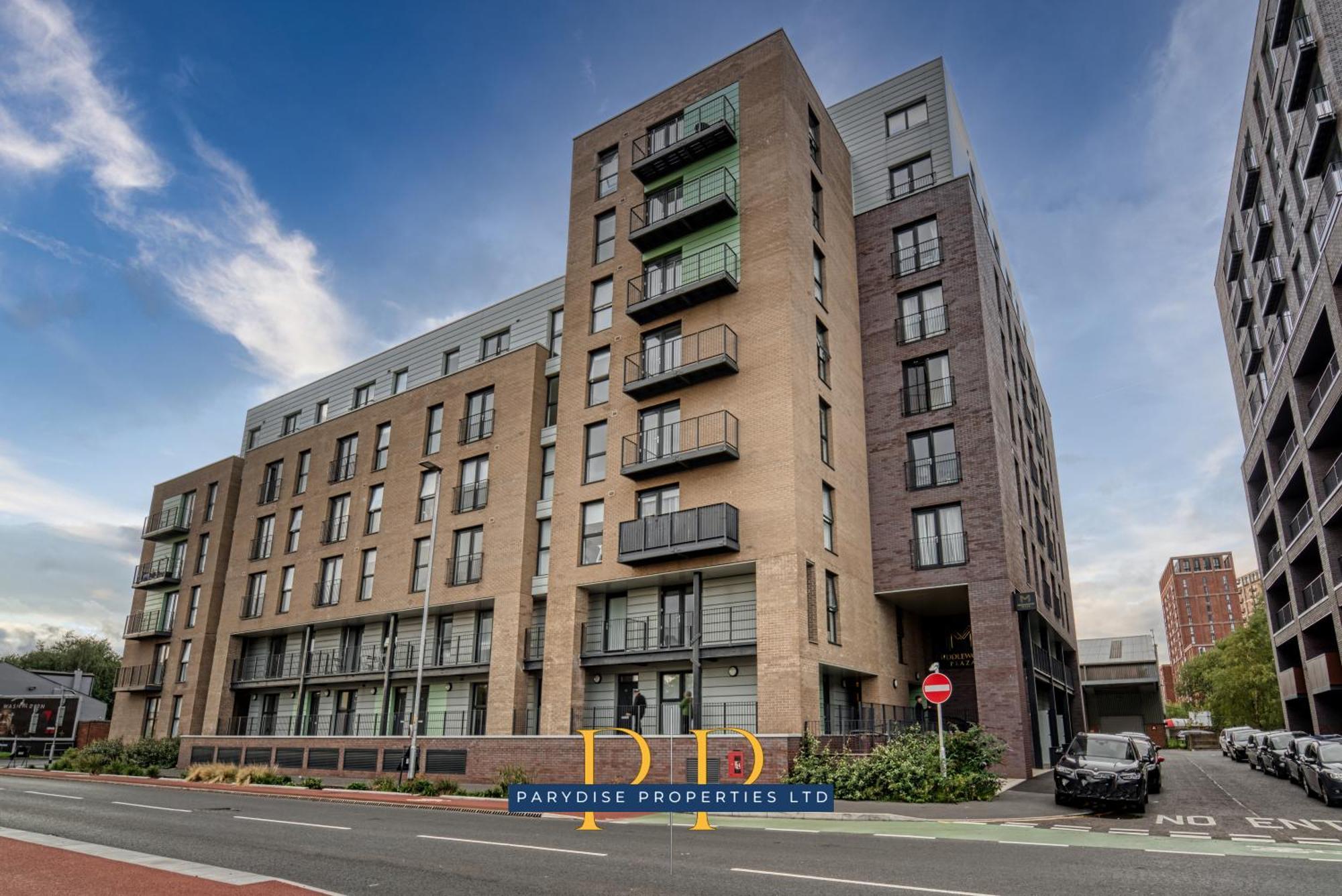The Middlewood Plaza Suite - By Parydise Properties - Business Or Leisure Stays, Central Location, Sleeps 4, Salford 曼彻斯特 外观 照片